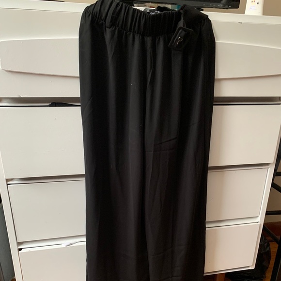 F21 flare belted black pants - Picture 2 of 3